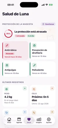 Pestaña Salud de FichaPet con el anillo de protección, las tarjetas de vacunas y tratamientos y los últimos registros